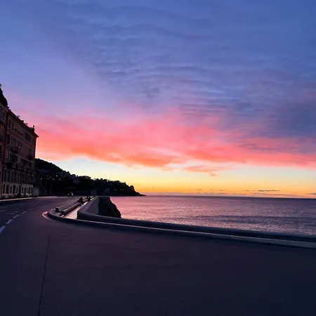 Liberation Proche Centre, Tram Direct Centre & Mer, Marche A Pied