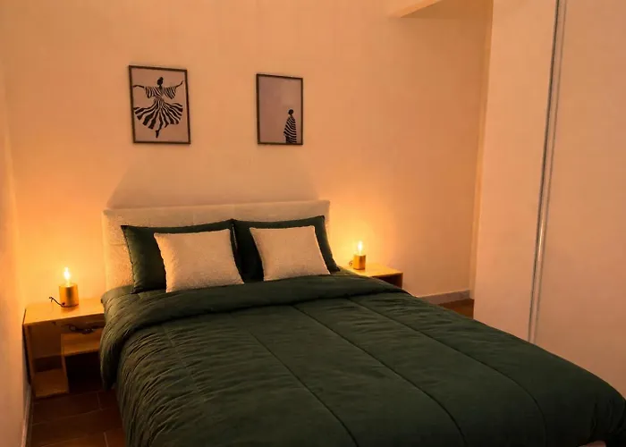 Charming Quiet - Liberation Area And Near Tramway Apartmán *